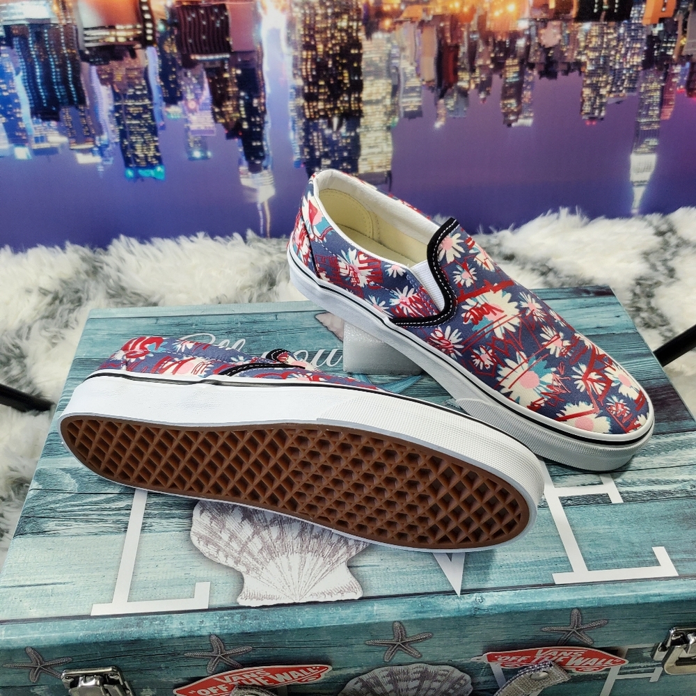 Vans Crew Floral 💐🌼 Classic Slip-on (CL) - Picture 5 of 14